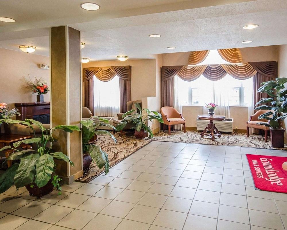 Econo Lodge Inn & Suites Evansville Stevenson Eksteriør billede
