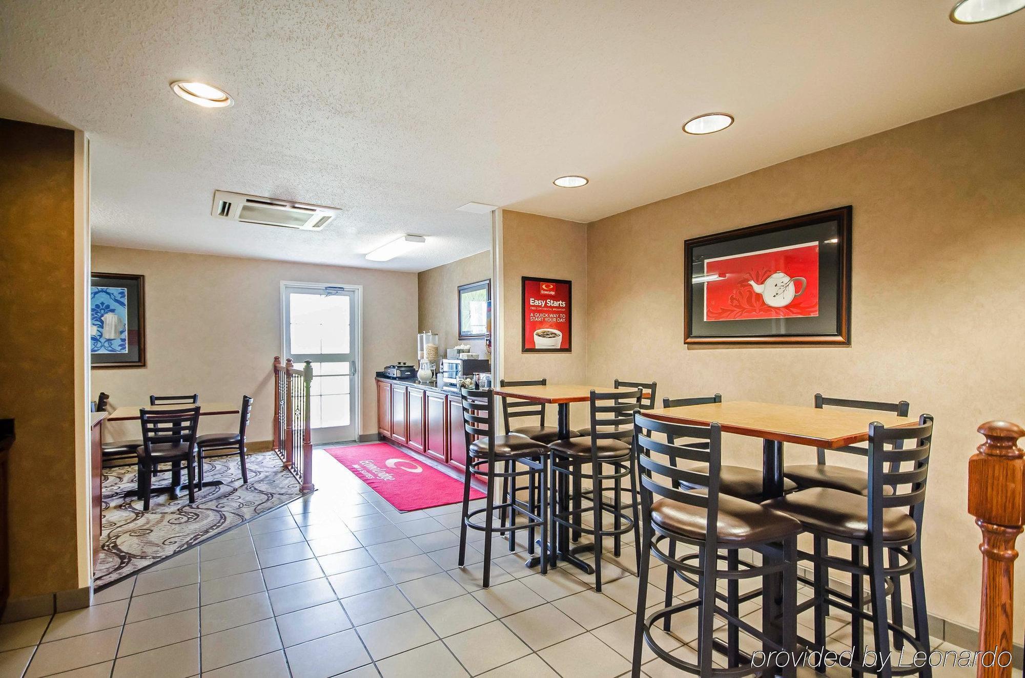 Econo Lodge Inn & Suites Evansville Stevenson Eksteriør billede